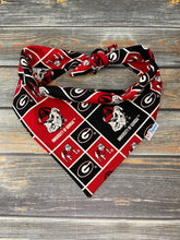 Load image into Gallery viewer, University of Georgia Bulldogs
