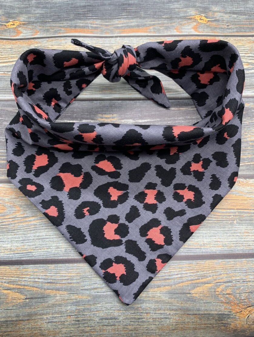 Gray Leopard Print